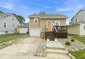 213 East Street, Crown Point, Indiana, 2 Bedrooms Bedrooms, 7 Rooms Rooms,1 BathroomBathrooms,Residential,For Sale,East,NRA840689 213 East Street, Crown Point, Indiana, 2 Bedrooms Bedrooms, 7 Rooms Rooms,1 BathroomBathrooms,Residential,For Sale,East,NRA840689