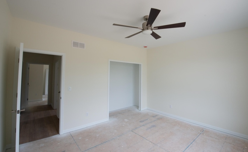 Valparaiso Home For Sale-14