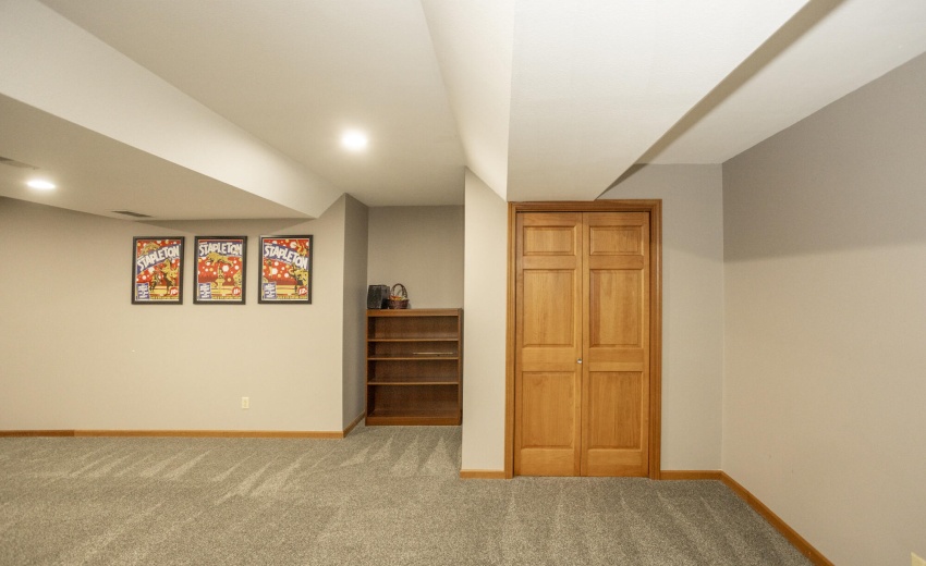 53254 Monticola_130