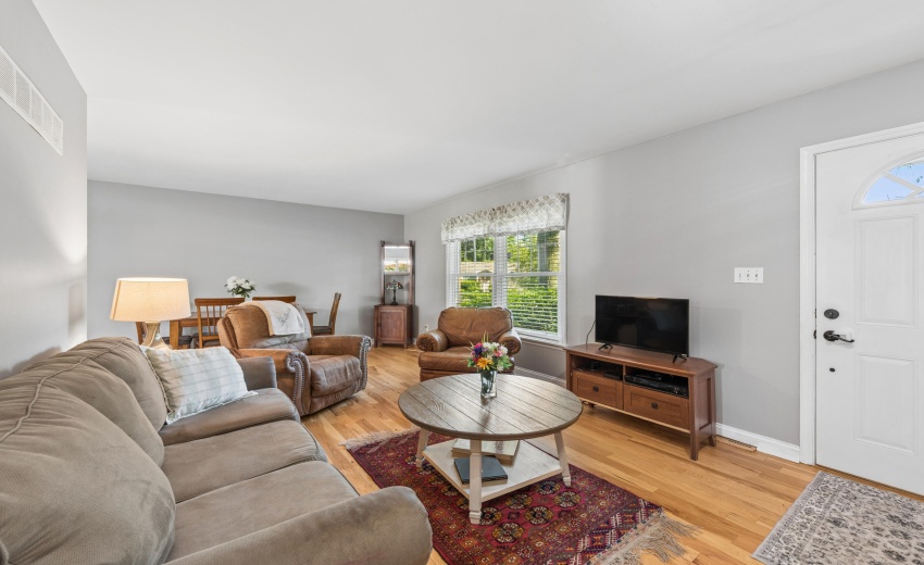 03-Living Room