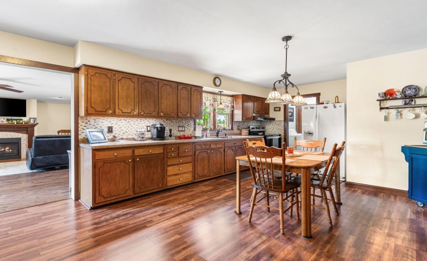 15-15 6175 S Division St North Judson IN