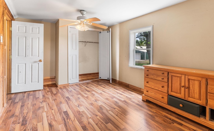 5-5 105 Alrignton Ave North Judson IN 46