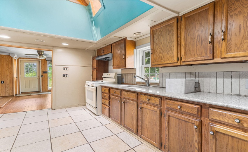 8-8 105 Alrignton Ave North Judson IN 46