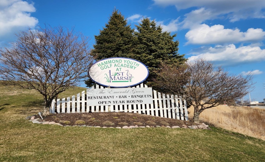 LM entry sign