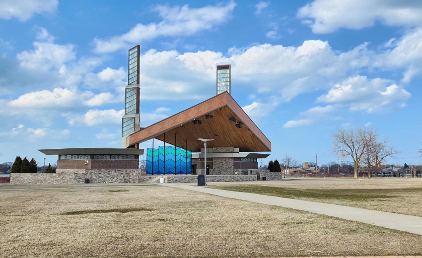 The Pavilion at Wolf Lake