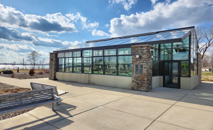 Greenhouse at Wolf Lake