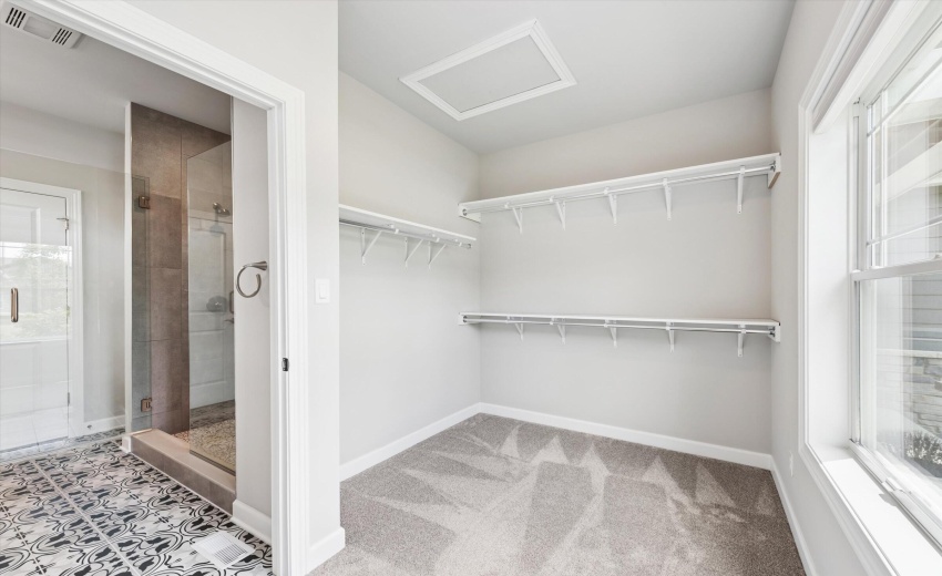 21-Primary Closet