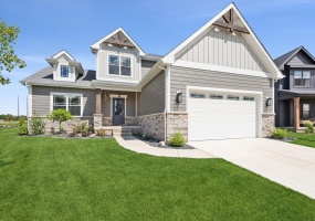 3202 Forestside Lane, Valparaiso, Indiana, 3 Bedrooms Bedrooms, 9 Rooms Rooms,3 BathroomsBathrooms,Residential,For Sale,Forestside,NRA840770