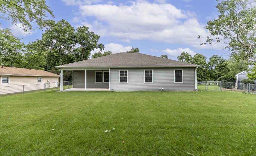 2352 Four Seasons Pkwy-10