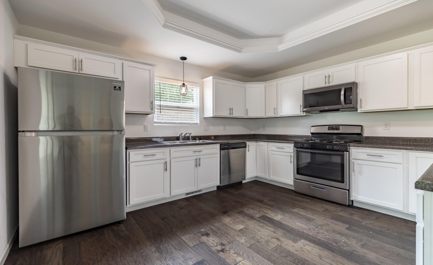 2352 Four Seasons Pkwy-18
