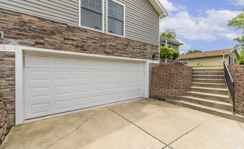 2352 Four Seasons Pkwy-4