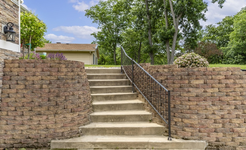 2352 Four Seasons Pkwy-5