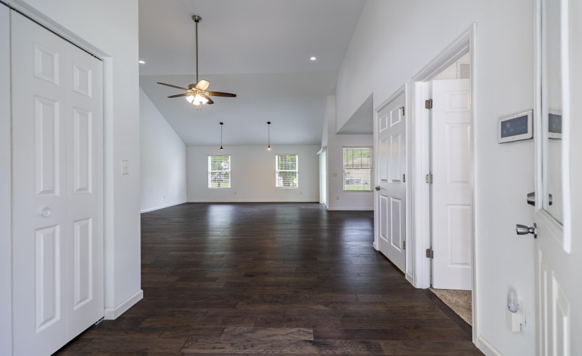 2352 Four Seasons Pkwy-13