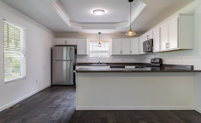 2352 Four Seasons Pkwy-17