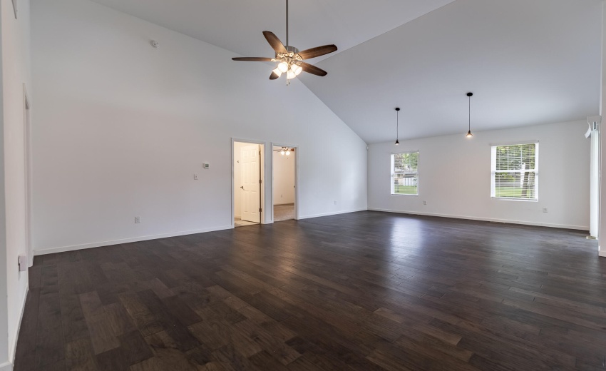2352 Four Seasons Pkwy-22