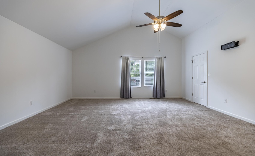 2352 Four Seasons Pkwy-27