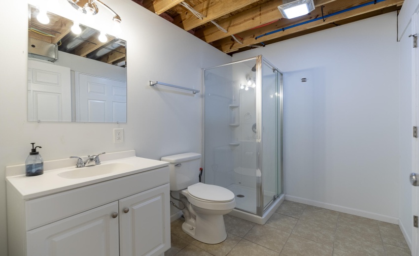 2352 Four Seasons Pkwy-41