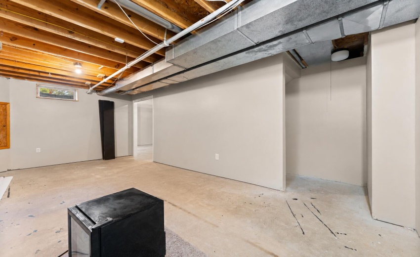 Basement Unfinished