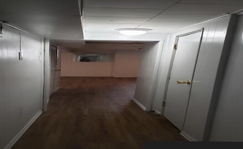 Lower_Hallway