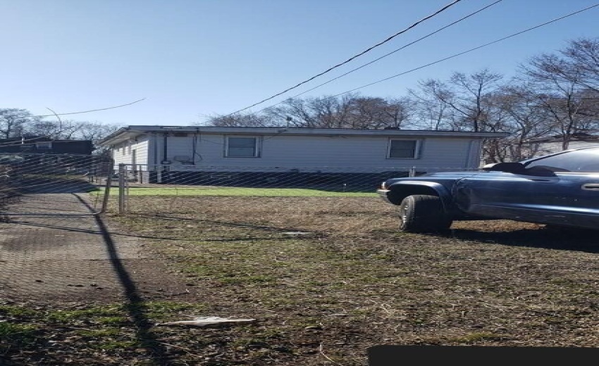 Off-Alley Parking & Backyard