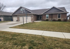 702 19th Street, DeMotte, Indiana, 4 Bedrooms Bedrooms, 8 Rooms Rooms,3 BathroomsBathrooms,Residential,For Sale,19th,NRA840928