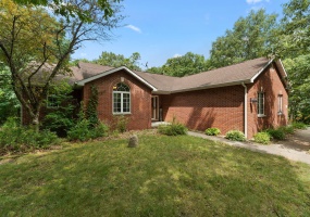 10856 Makeever Drive, DeMotte, Indiana, 3 Bedrooms Bedrooms, 11 Rooms Rooms,3 BathroomsBathrooms,Residential,For Sale,Makeever,NRA840950