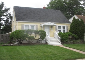 8322 White Oak Avenue, Munster, Indiana, 4 Bedrooms Bedrooms, 6 Rooms Rooms,2 BathroomsBathrooms,Residential,For Sale,White Oak,NRA840954