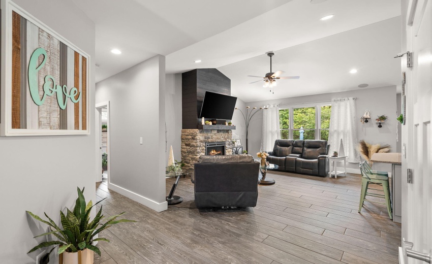 8-web-or-mls-DSC08499