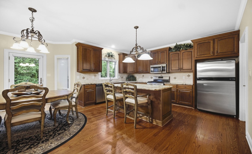 1129Kitchen2