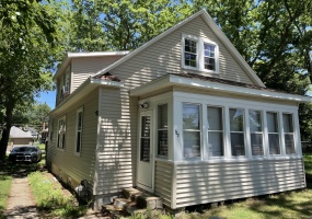 542 Holliday Street, Michigan City, Indiana, 3 Bedrooms Bedrooms, 8 Rooms Rooms,2 BathroomsBathrooms,Residential Income,For Sale,Holliday,NRA841020