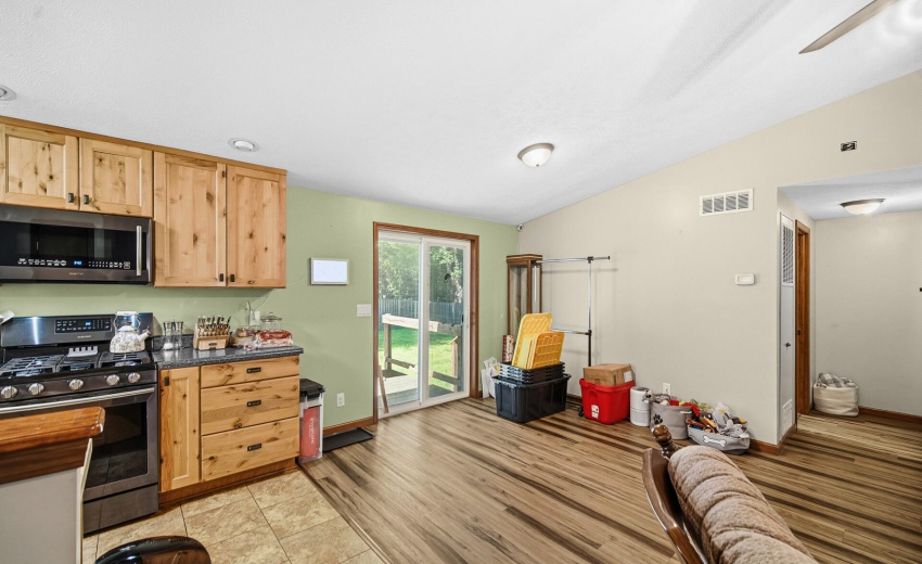 Kitchen / Dining