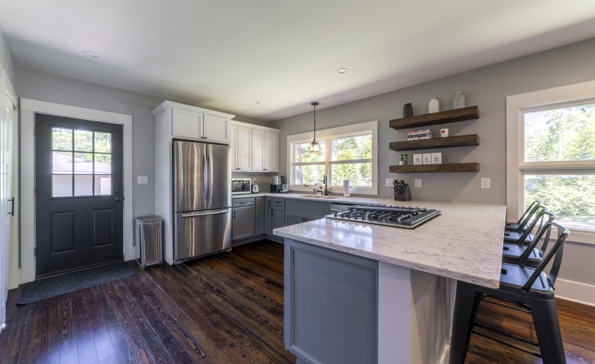 FKitchenHazeltine0048