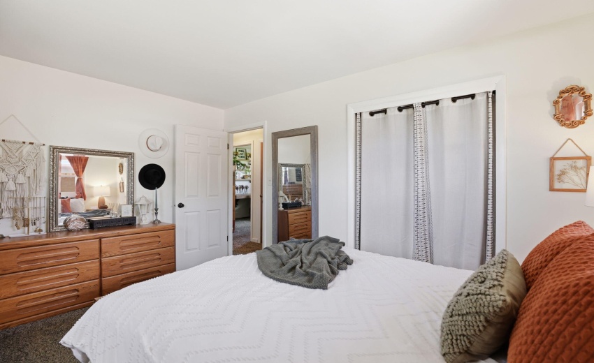 23-web-or-mls-520-e-pike-st