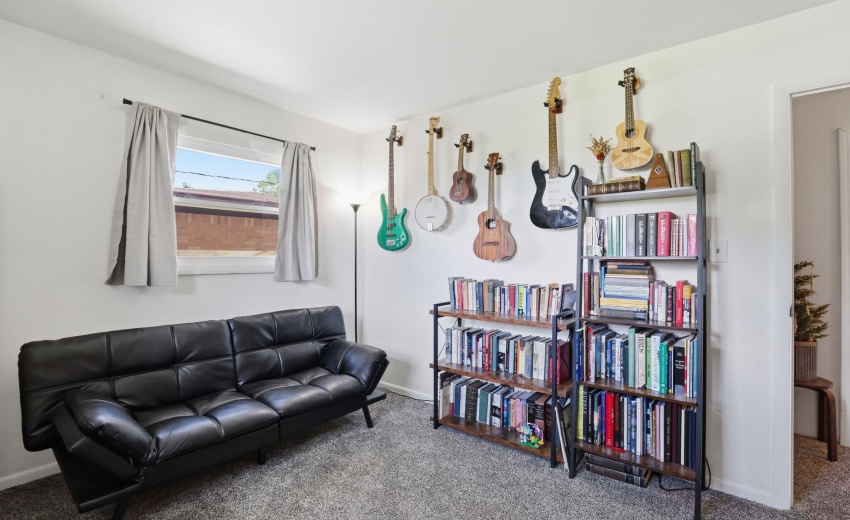 20-web-or-mls-520-e-pike-st