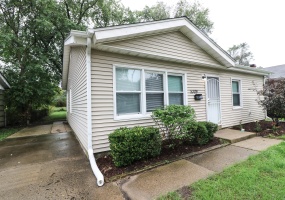 5309 13th Place, Gary, Indiana, 4 Bedrooms Bedrooms, 7 Rooms Rooms,1 BathroomBathrooms,Residential,For Sale,13th,NRA841065