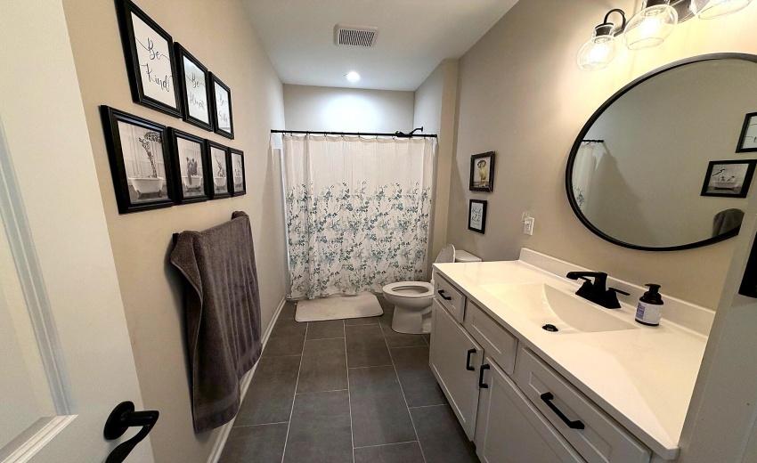 Bathroom Full