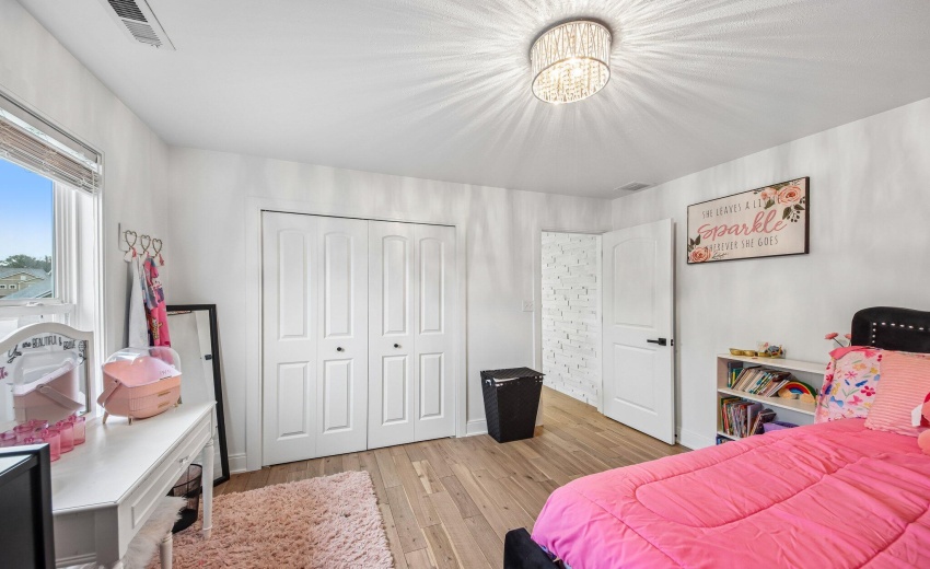 29-web-or-mls-E 130th Ln-S2206-029