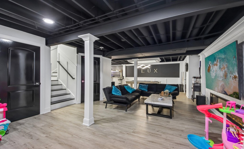 45-web-or-mls-E 130th Ln-S2206-045