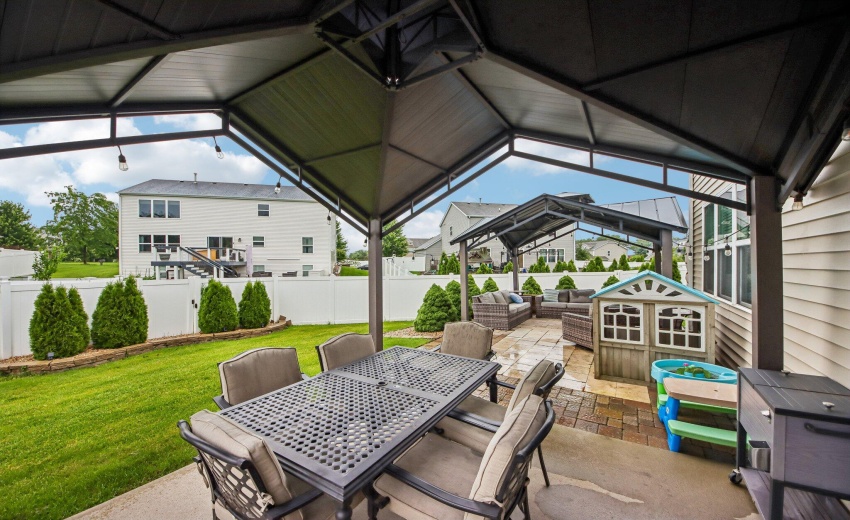 54-web-or-mls-E 130th Ln-S2206-054