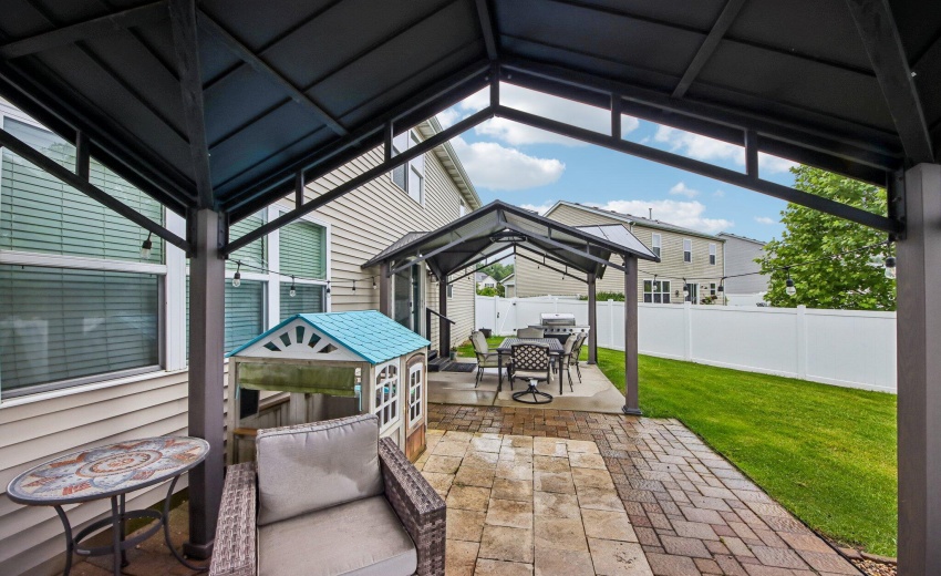 57-web-or-mls-E 130th Ln-S2206-057