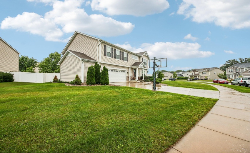 4-web-or-mls-E 130th Ln-S2206-004