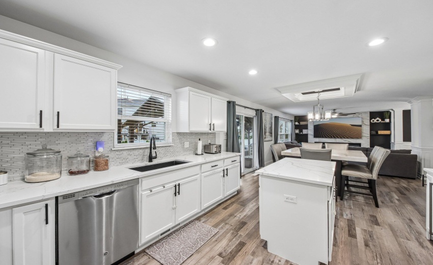 19-web-or-mls-E 130th Ln-S2206-019