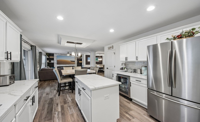 20-web-or-mls-E 130th Ln-S2206-020