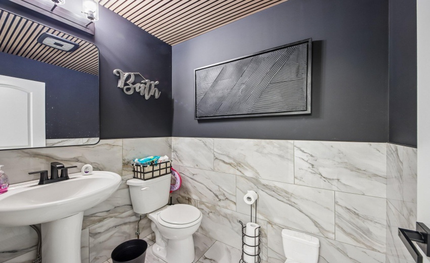 24-web-or-mls-E 130th Ln-S2206-024