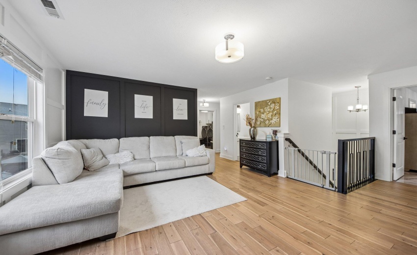 27-web-or-mls-E 130th Ln-S2206-027