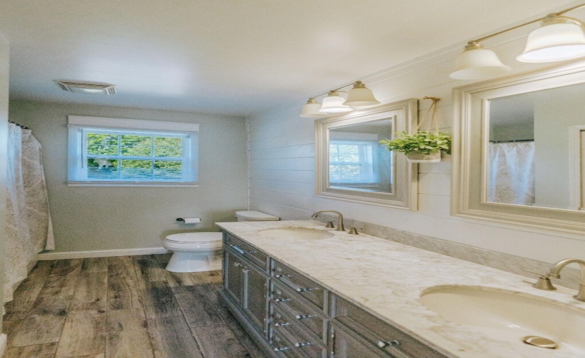 Double Sink Bathroom