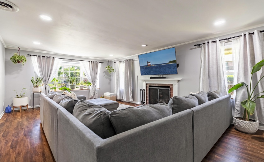 8016 Hohman Ave-32