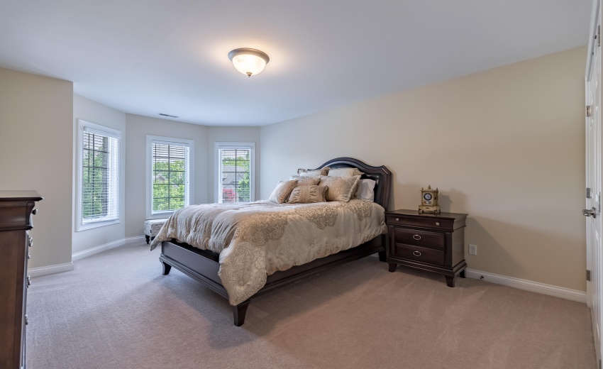 930 Stonebridge Dr-66