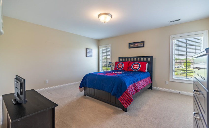 930 Stonebridge Dr-63