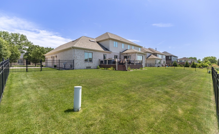930 Stonebridge Dr-72